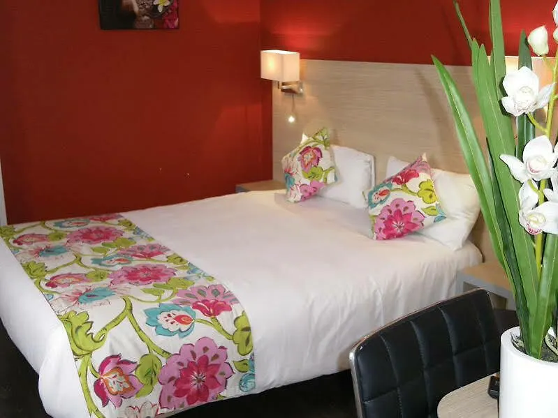 Logis Cris Hôtel, Lyon Sud Corbas 3*,  France