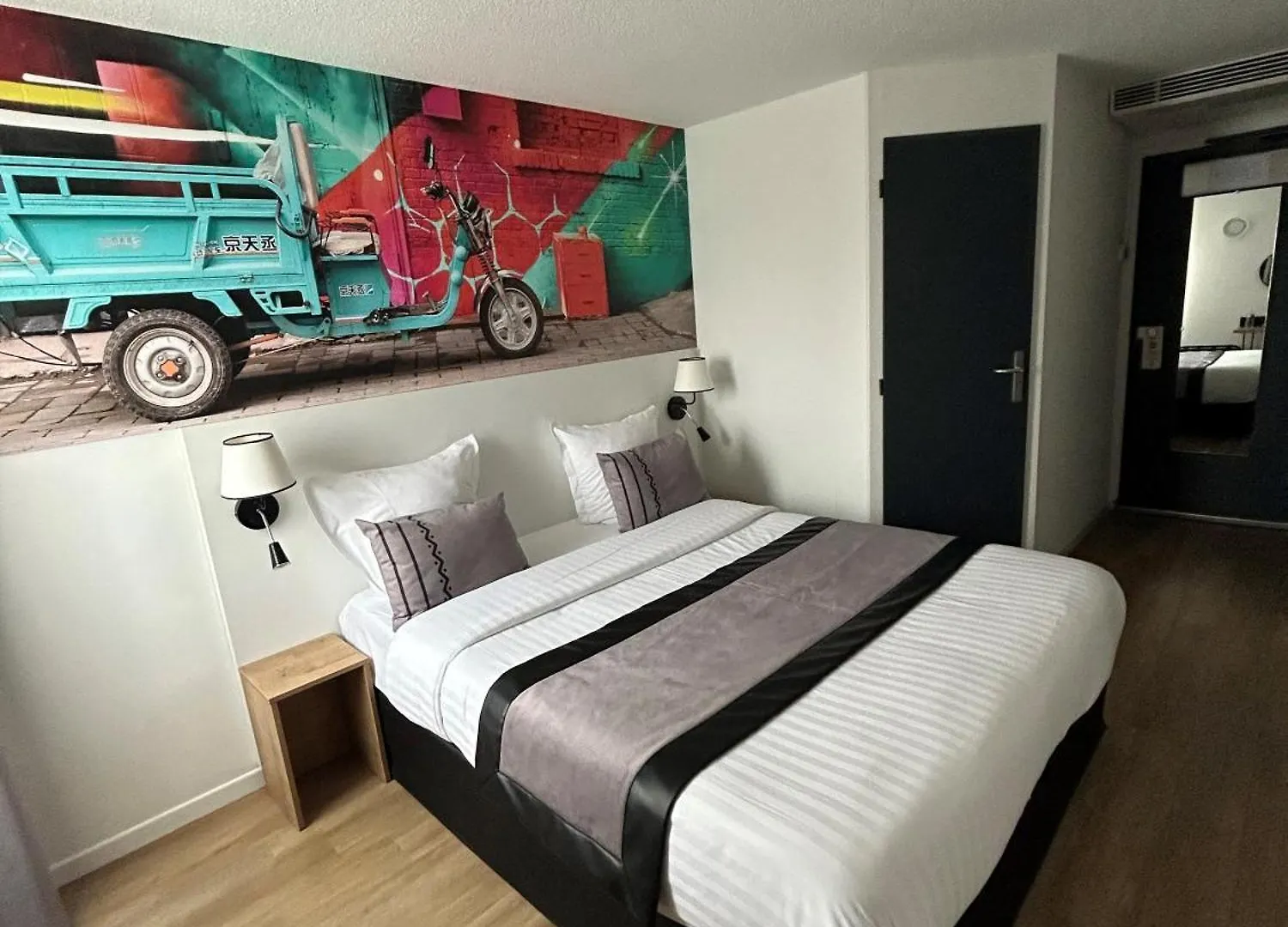 Logis Cris Hotel Et Restaurant, Lyon Sud-Est Corbas