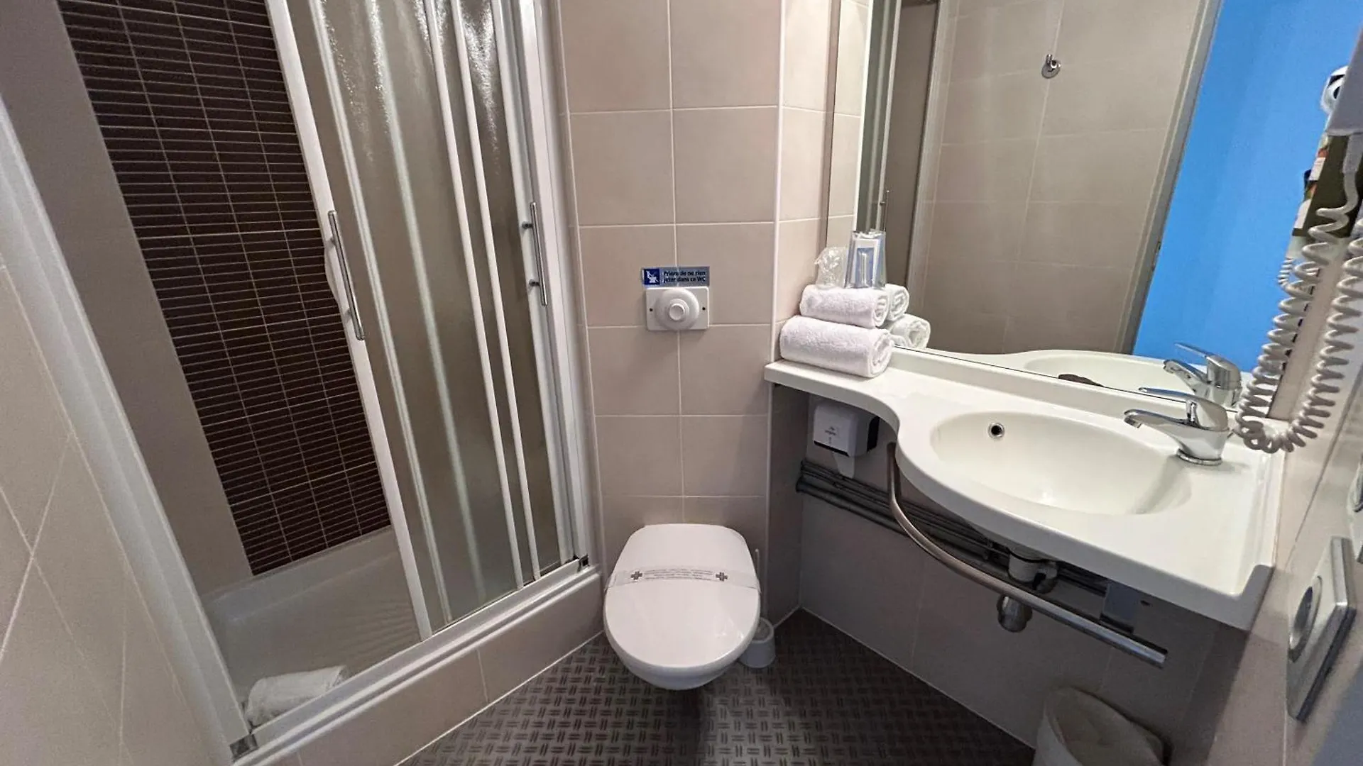 Logis Cris Hotel Et Restaurant, Lyon Sud-Est Corbas