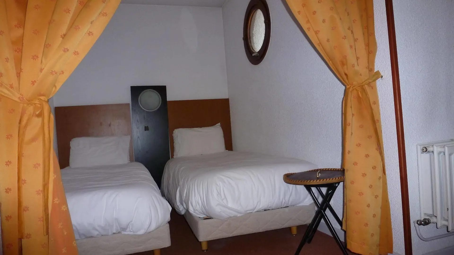 Logis Cris Hotel Et Restaurant, Lyon Sud-Est Corbas